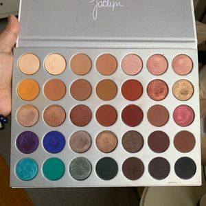 Jaclyn Hill x Morphe palette